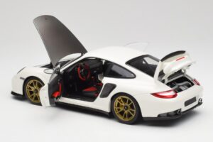 Porsche 911 997 GT2 RS Бял & Златен Джанти Minichamps 1:18 100069406 Метал — снимка 5 от 8