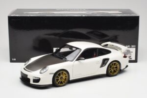 Porsche 911 997 GT2 RS Бял & Златен Джанти Minichamps 1:18 100069406 Метал — снимка 8 от 8
