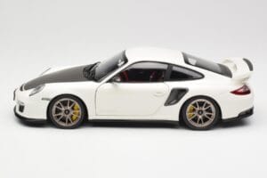 Porsche 911 997 GT2 RS Бял Minichamps 1:18 100069400 Метал — снимка 4 от 8