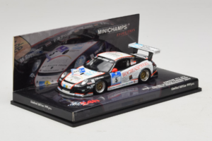Porsche 911 997 GT3 #5 24 Hours of Nurburgring 2009 Minichamps 1:43 437096705 Метал — снимка 2 от 4