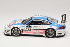 Porsche 911 997 GT3 R #123 Muhlner Motorsport E. Fumal / E. Thiry 24 Hours of Spa 2011 Minichamps 1:18 151118923 Метал — снимка 3 от 6