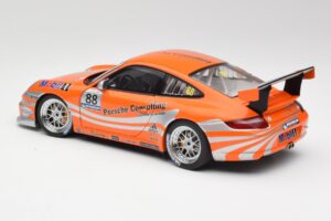 Porsche 911 997 GT3 R #88 Porsche Consulting 2005 AUTOart 1:18 77821 Метал — снимка 7 от 8