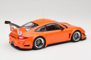Porsche 911 997 GT3 R Street Оранжев Minichamps 1:18 151108901 Метал — снимка 2 от 6