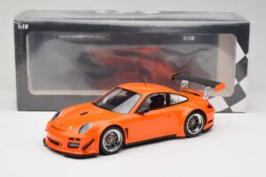 Porsche 911 997 GT3 R Street Оранжев Minichamps 1:18 151108901 Метал — снимка 6 от 6