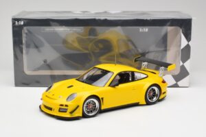Porsche 911 997 GT3 R Street Racing Жълт Minichamps 1:18 151108902 Метал — снимка 6 от 6