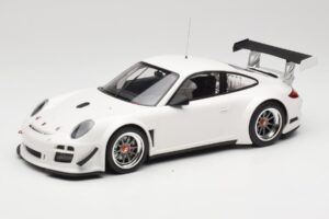 Porsche 911 997 GT3 R Street Бял Minichamps 1:18 151108900 Метал