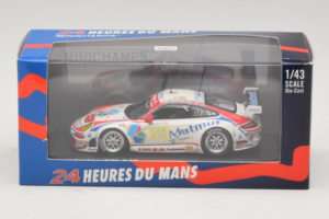Porsche 911 997 GT3 RSR #76 R. Narac / P. Long / P. Pilet 24 Hours of Le Mans 2009 Minichamps 1:43 400096976 Метал — снимка 3 от 3