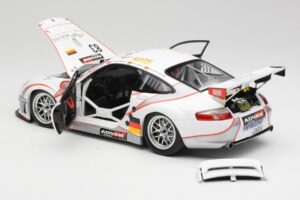 Porsche 911 997 GT3 RSR #83 Team Seikel L. Nielsen / M. Ehret / D. Farnbacher 24 Hours of Le Mans 2006 Minichamps 1:18 100066 — снимка 5 от 8