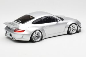 Porsche 911 997 RWB Abu Dhabi IXO 1:18 18CMC166 Метал — снимка 2 от 6