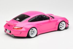 Porsche 911 997 RWB Розов IXO 1:18 18CMC167 Метал — снимка 2 от 5