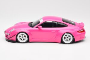 Porsche 911 997 RWB Розов IXO 1:18 18CMC167 Метал — снимка 3 от 5