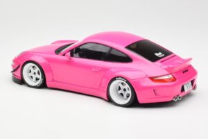 Porsche 911 997 RWB Розов IXO 1:18 18CMC167 Метал — снимка 4 от 5