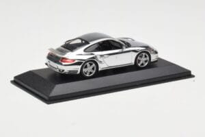 Porsche 911 997 Turbo Chrome Silver Minichamps 1:43 WAP02060816-R Метал — снимка 2 от 5