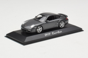 Porsche 911 997 Turbo Grey Metallic Minichamps 1:43 WAP02013116 Метал — снимка 2 от 4