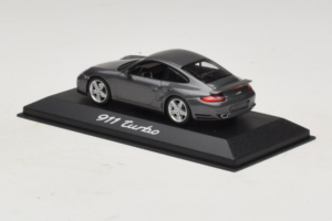 Porsche 911 997 Turbo Grey Metallic Minichamps 1:43 WAP02013016 Метал — снимка 3 от 5