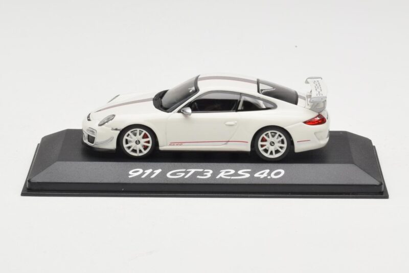 Porsche 911 997.2 GT3 RS 4.0 Бял Minichamps 1:43 WAP0200010C Метал