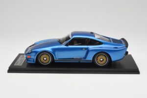 Porsche 911 930 Almeras Biturbo 3.3 Син Kess 1:18 KE18005A Смола — снимка 3 от 6