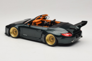 Porsche 911 992 Cabriolet Old & New Tokyo Auto Salon GT Spirit 1:18 GT548 Смола — снимка 5 от 6