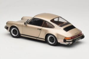 Porsche 911 Carrera 3.2 Бронзов Solido 1:18 S1802602 Метал — снимка 7 от 8