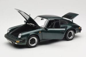 Porsche 911 Carrera Green Metallic Minichamps 1:18 100063022 Метал — снимка 2 от 8