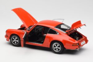 Porsche 911 Carrera RS 2.7 Оранжев AUTOart 1:18 78057 Метал — снимка 5 от 8
