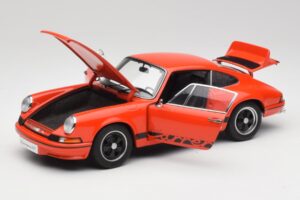 Porsche 911 Carrera RS 2.7 Оранжев & Черни Ивици AUTOart 1:18 78054 Метал — снимка 2 от 8