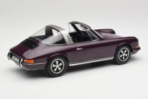 Porsche 911 E Targa Виолетов Norev 1:18 187644 Метал — снимка 3 от 7