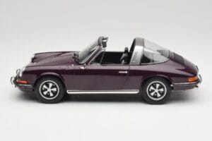 Porsche 911 E Targa Виолетов Norev 1:18 187644 Метал — снимка 4 от 7