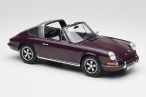 Porsche 911 E Targa Виолетов Norev 1:18 187644 Метал — снимка 5 от 7