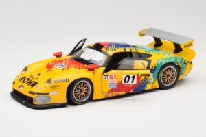 Porsche 911 GT1 #1 D. Rohr / R. Pilgrim / A. McNish 1997 UT Models 1:18 39724 Метал — снимка 2 от 8