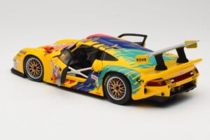 Porsche 911 GT1 #1 D. Rohr / R. Pilgrim / A. McNish 1997 UT Models 1:18 39724 Метал — снимка 5 от 8