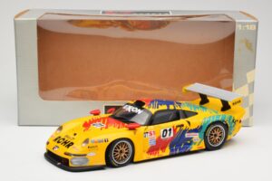 Porsche 911 GT1 #1 D. Rohr / R. Pilgrim / A. McNish 1997 UT Models 1:18 39724 Метал — снимка 8 от 8