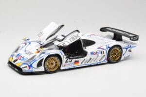 Porsche 911 GT1 #25 Porsche AG U. Alzen / J. Muller / B. Wollek 24 Hours of Le Mans 1998 Maisto 1:18 56052 Метал — снимка 2 от 8