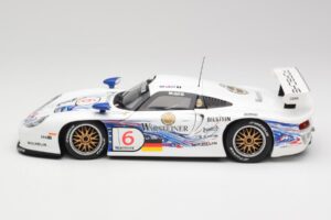 Porsche 911 GT1 #6 T. Boutsen / H-J. Stuck 1997 UT Models 1:18 39720 Метал — снимка 4 от 8