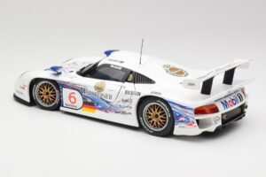 Porsche 911 GT1 #6 T. Boutsen / H-J. Stuck 1997 UT Models 1:18 39720 Метал — снимка 7 от 8