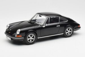 Porsche 911 S Черен Schuco 1:18 450047200 Метал