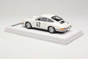 Porsche 911 S #42 R. Buchet / H. Linge Auguste Veuillet 24 Hours of Le Mans Class Winner 1967 IVY 1:18 REMC006 Смола — снимка 5 от 6