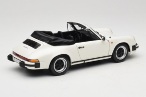 Porsche 911 SC Кабриолет Бял Minichamps 1:18 100063031 Метал — снимка 3 от 8