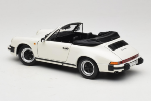 Porsche 911 SC Кабриолет Бял Minichamps 1:18 100063031 Метал — снимка 7 от 8