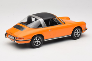 Porsche 911 T Targa Оранжев Norev 1:18 187220 Метал — снимка 3 от 8