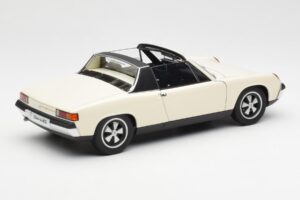 Porsche 914/6 Светла Слонова Кост AUTOart 1:18 77933 Метал — снимка 3 от 8