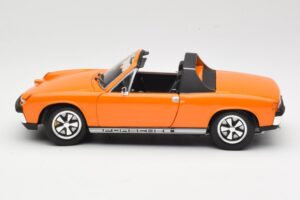 Porsche 914/6 Оранжев Revell 1:18 08864 Метал — снимка 4 от 8