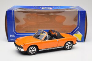 Porsche 914/6 Оранжев Revell 1:18 08864 Метал — снимка 8 от 8