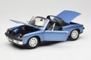 Porsche 914 Син Revell 1:18 08975 Метал — снимка 2 от 8