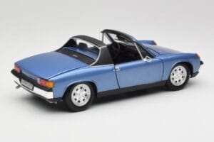 Porsche 914 Син Revell 1:18 08975 Метал — снимка 3 от 8