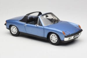 Porsche 914 Син Revell 1:18 08975 Метал — снимка 6 от 8