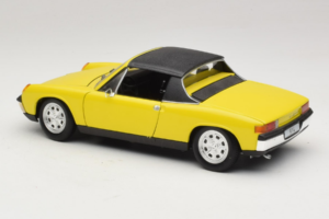 Porsche 914 Жълт Revell 1:18 8976 Метал — снимка 7 от 8