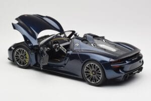Porsche 918 Spyder Синьо Metallic Minichamps 1:18 113062434 Метал — снимка 5 от 8