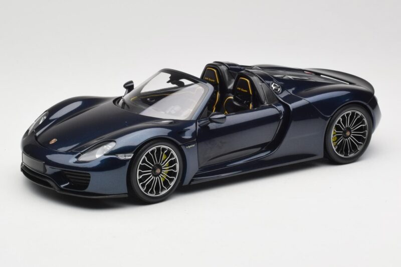 Porsche 918 Spyder Синьо Metallic Minichamps 1:18 113062434 Метал