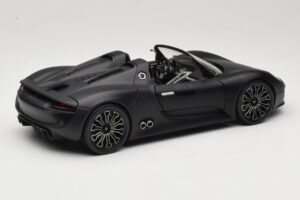 Porsche 918 Spyder Matte Black Minichamps 1:18 110060031 Метал — снимка 3 от 8